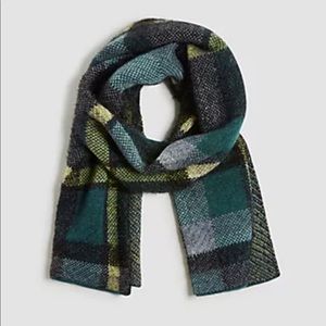 ANN TAYLOR Blanket Scarf